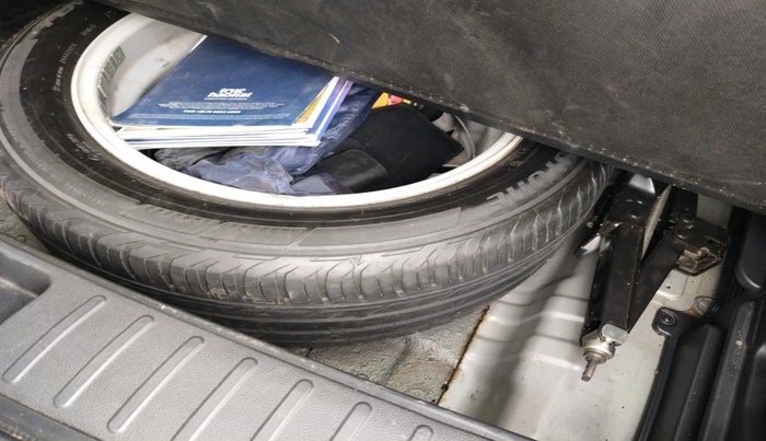 2019 Hyundai Tucson GL (O) 2WD AT, Diesel, Automatic, 1,21,391 km, tyre