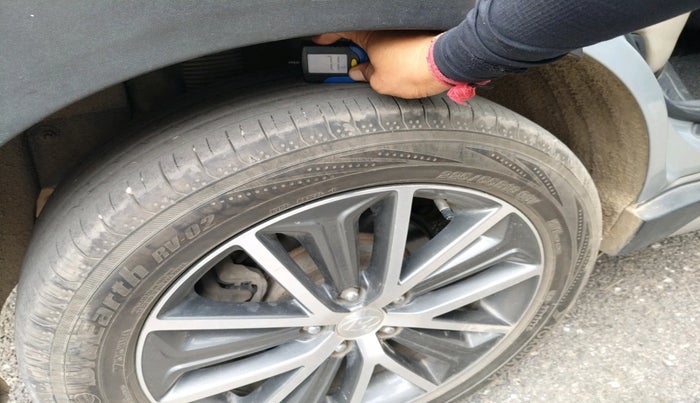 2019 Hyundai Tucson GL (O) 2WD AT, Diesel, Automatic, 1,21,391 km, tyre