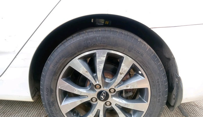 2013 Hyundai Verna FLUIDIC 1.6 VTVT SX, Petrol, Manual, 66,882 km, tyre