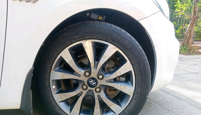 2013 Hyundai Verna FLUIDIC 1.6 VTVT SX, Petrol, Manual, 66,882 km, tyre