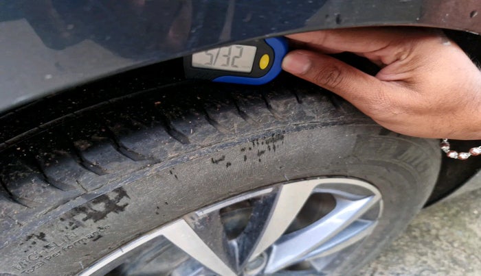 2022 Skoda SLAVIA STYLE 1.0L TSI MT, Petrol, Manual, 79,700 km, tyre