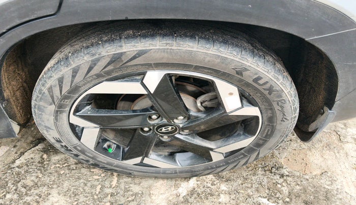 2021 Hyundai ALCAZAR 1.5 SIGNATURE (O) AT 6STR, Diesel, Automatic, 1,15,377 km, tyre