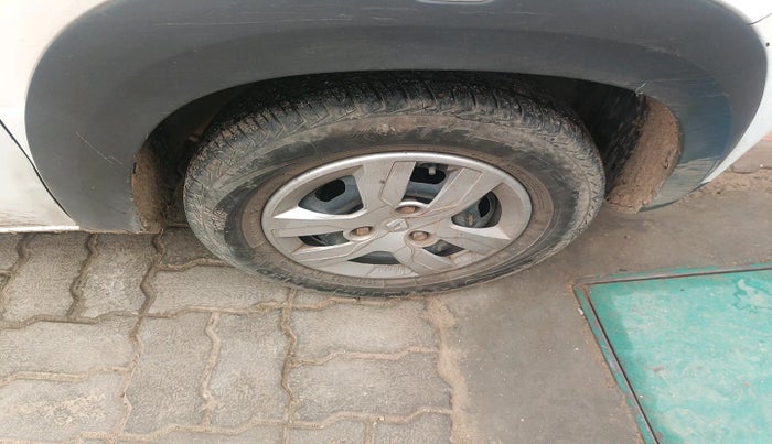 2019 Renault Kwid RXL, Petrol, Manual, 43,208 km, tyre