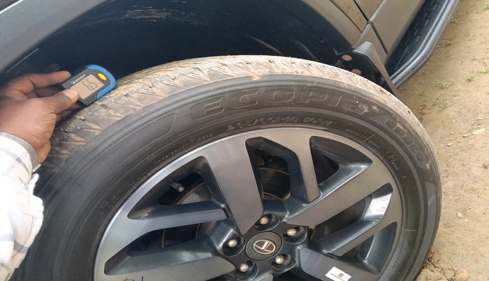 2022 Tata Harrier XZA PLUS 2.0L DARK EDITION, Diesel, Automatic, 18,395 km, tyre