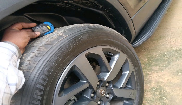 2022 Tata Harrier XZA PLUS 2.0L DARK EDITION, Diesel, Automatic, 18,395 km, tyre