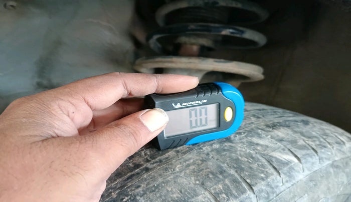 2010 Maruti Swift Dzire VXI 1.3, Petrol, Manual, 98,805 km, tyre