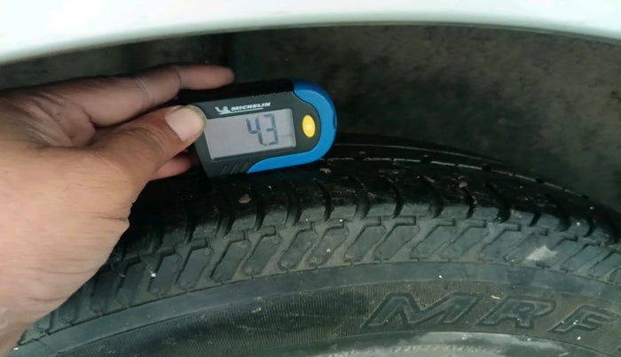 2010 Maruti Swift Dzire VXI 1.3, Petrol, Manual, 98,805 km, tyre