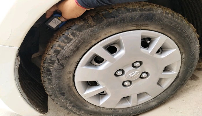 2012 Hyundai i20 MAGNA 1.2, Petrol, Manual, 98,438 km, tyre