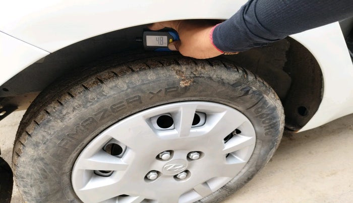 2012 Hyundai i20 MAGNA 1.2, Petrol, Manual, 98,438 km, tyre