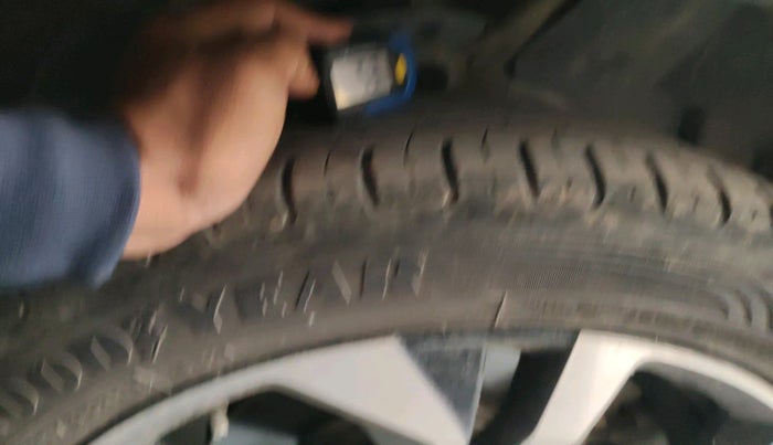 2023 MG HECTOR SMART PRO 1.5 TURBO MT PETROL, Petrol, Manual, 20,662 km, tyre