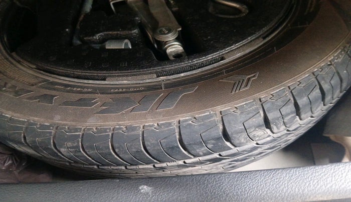 2018 Maruti S Cross ZETA 1.3, Diesel, Manual, 1,21,226 km, tyre