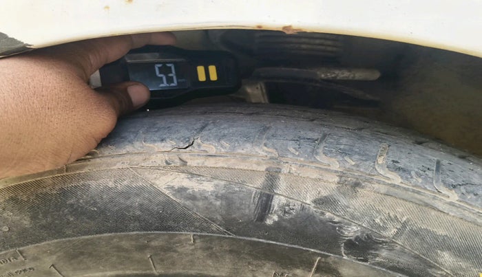 2015 Hyundai Eon ERA +, Petrol, Manual, 55,229 km, tyre