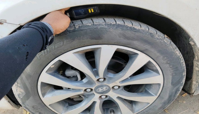 2013 Hyundai Verna FLUIDIC 1.6 CRDI SX OPT, Diesel, Manual, 1,16,753 km, tyre