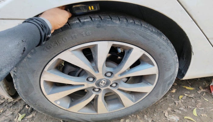 2013 Hyundai Verna FLUIDIC 1.6 CRDI SX OPT, Diesel, Manual, 1,16,753 km, tyre