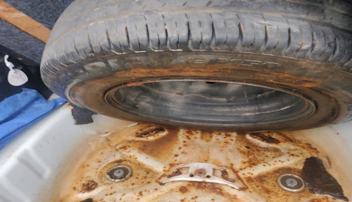 2018 Maruti Dzire VXI, Petrol, Manual, 81,689 km, tyre