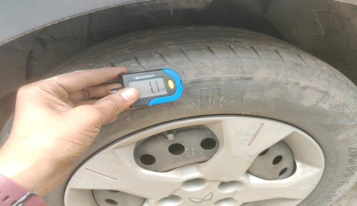 2023 Mahindra XUV300 W6 1.5 Sunroof Diesel, Diesel, Manual, 51,174 km, tyre