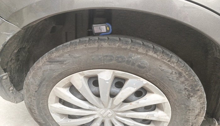 2016 Maruti Swift Dzire VDI (O), Diesel, Manual, 87,130 km, tyre