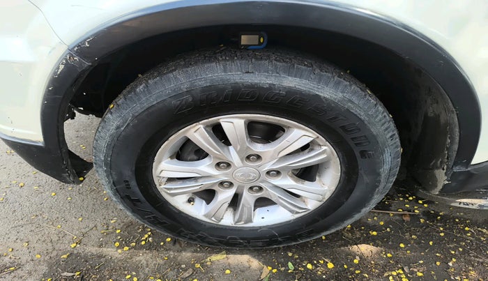 2013 Ssangyong Rexton RX7, Diesel, Automatic, 89,835 km, tyre