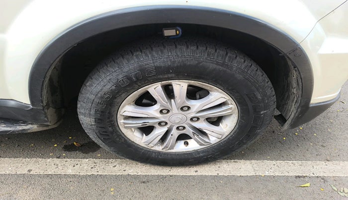 2013 Ssangyong Rexton RX7, Diesel, Automatic, 89,835 km, tyre