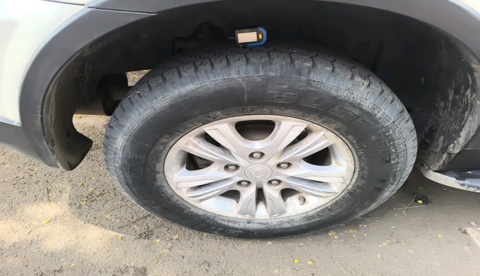 2013 Ssangyong Rexton RX7, Diesel, Automatic, 89,835 km, tyre