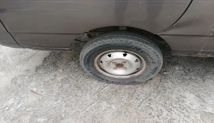 2017 Mahindra SUPRO VX 5 STR, Diesel, Manual, 38,171 km, tyre