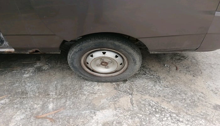 2017 Mahindra SUPRO VX 5 STR, Diesel, Manual, 38,171 km, tyre