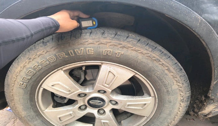 2014 Mahindra XUV500 W8, Diesel, Manual, 1,47,838 km, tyre