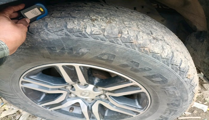 2017 Toyota Fortuner 2.8 4X2 AT, Diesel, Automatic, 91,351 km, tyre