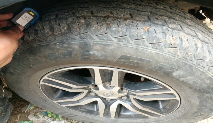 2017 Toyota Fortuner 2.8 4X2 AT, Diesel, Automatic, 91,351 km, tyre