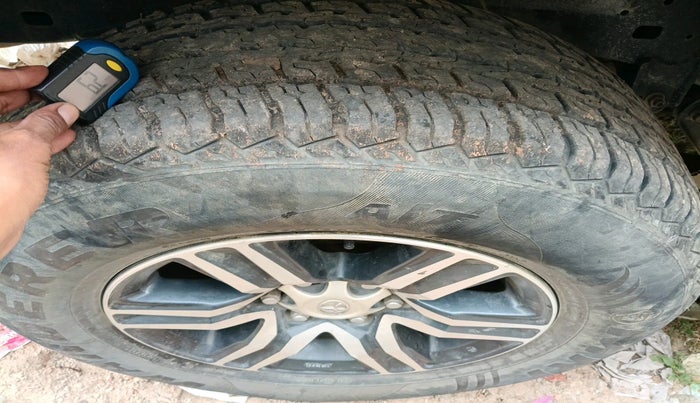 2017 Toyota Fortuner 2.8 4X2 AT, Diesel, Automatic, 91,351 km, tyre