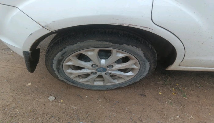 2013 Ford Figo TITANIUM 1.4 DIESEL, Diesel, Manual, 1,46,230 km, tyre