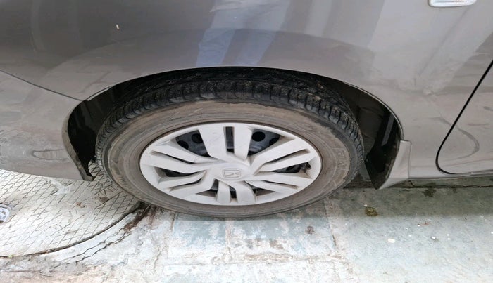 2015 Honda City 1.5L I-VTEC SV, Petrol, Manual, 95,528 km, tyre