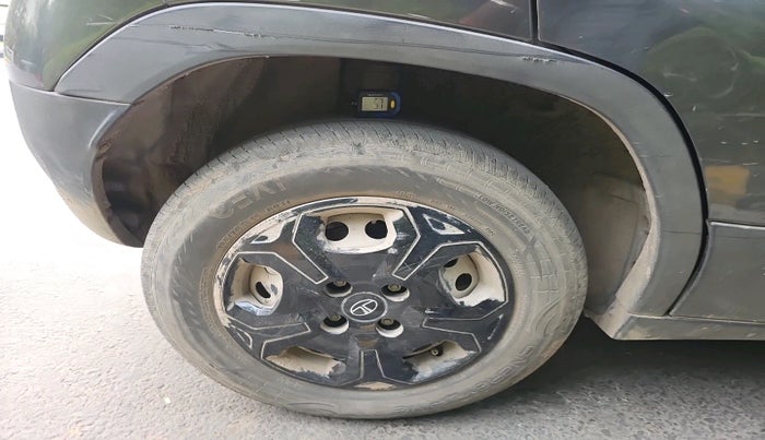 2024 Tata PUNCH ACCOMPLISHED MT CNG, Petrol, Manual, 90,000 km, tyre