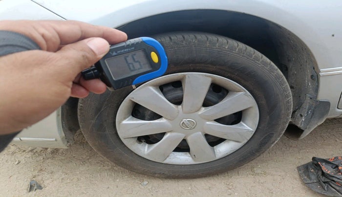 2011 Nissan Sunny XL, Petrol, Manual, 86,881 km, tyre