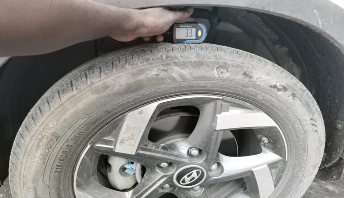 2021 Hyundai VENUE SX (O) 1.5 CRDI, Diesel, Manual, 44,710 km, tyre