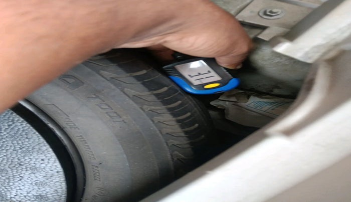 2019 Mahindra XUV300 W8 1.5 DIESEL, Diesel, Manual, 1,09,780 km, tyre