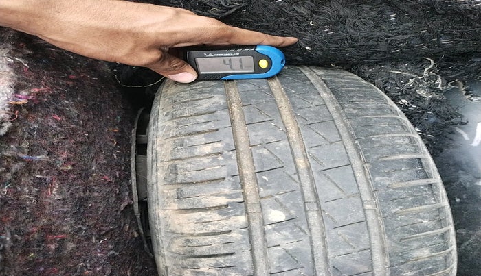 2020 Datsun Redi Go T(O) 1.0, Petrol, Manual, 49,418 km, tyre