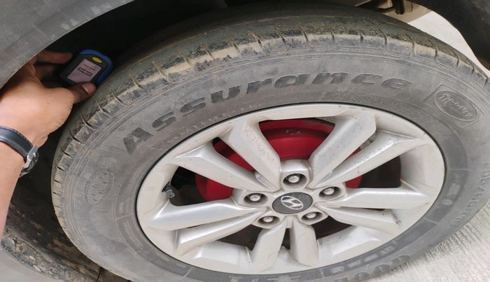 2016 Hyundai Creta SX PLUS 1.6 PETROL, Petrol, Manual, 82,381 km, tyre