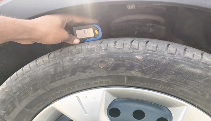 2022 Mahindra XUV300 W6 1.5 DIESEL AMT, Diesel, Automatic, 15,718 km, tyre