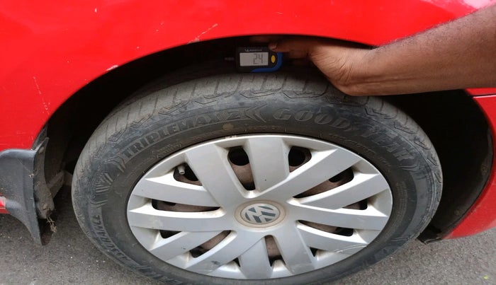 2012 Volkswagen Polo COMFORTLINE 1.2L, Diesel, Manual, 1,14,733 km, tyre