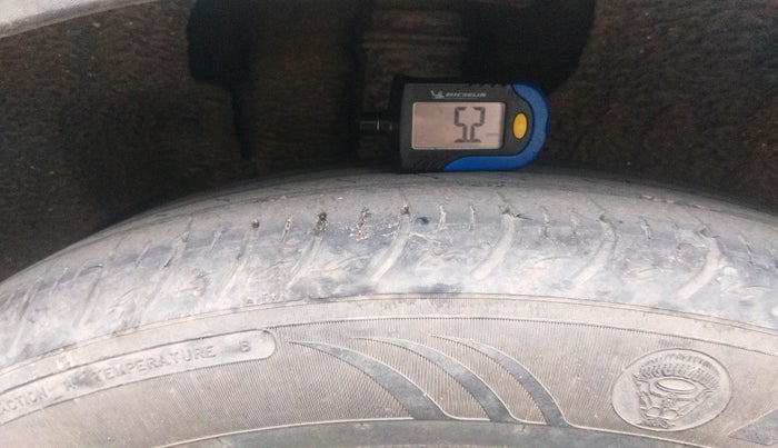 2022 KIA CARENS PREMIUM 1.4 PETROL 7 STR, Petrol, Manual, 43,656 km, tyre