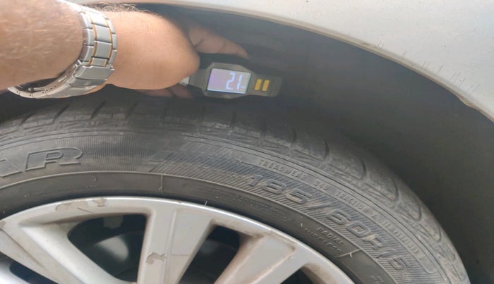 2013 Volkswagen Polo HIGHLINE DIESEL, Diesel, Manual, 1,18,935 km, tyre