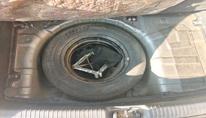 2012 Hyundai i20 ASTA 1.2, Petrol, Manual, 1,30,460 km, tyre