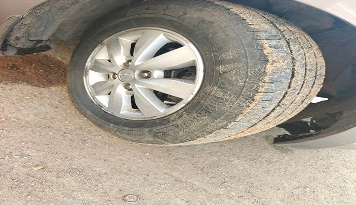 2012 Hyundai i20 ASTA 1.2, Petrol, Manual, 1,30,460 km, tyre