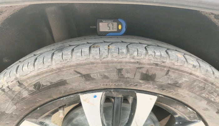 2020 Maruti Vitara Brezza VXI, Petrol, Manual, 1,10,708 km, tyre