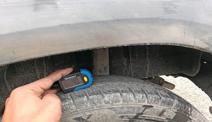 2017 Renault Kwid RXT 1.0, Petrol, Manual, 43,074 km, tyre