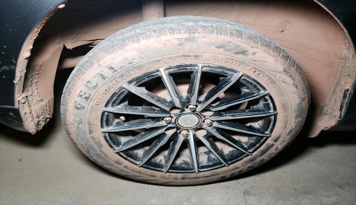 2018 Honda Amaze 1.2L I-VTEC S, Petrol, Manual, 1,05,241 km, tyre