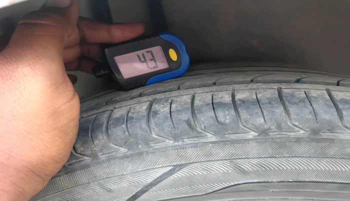 2016 Maruti Ciaz VDI+ SHVS, Diesel, Manual, 1,10,326 km, tyre