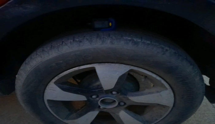 2018 Tata NEXON XZA PLUS DIESEL DUAL TONE, Diesel, Automatic, 60,289 km, tyre