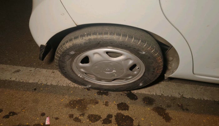 2010 Chevrolet Beat LT PETROL, Petrol, Manual, 56,228 km, tyre